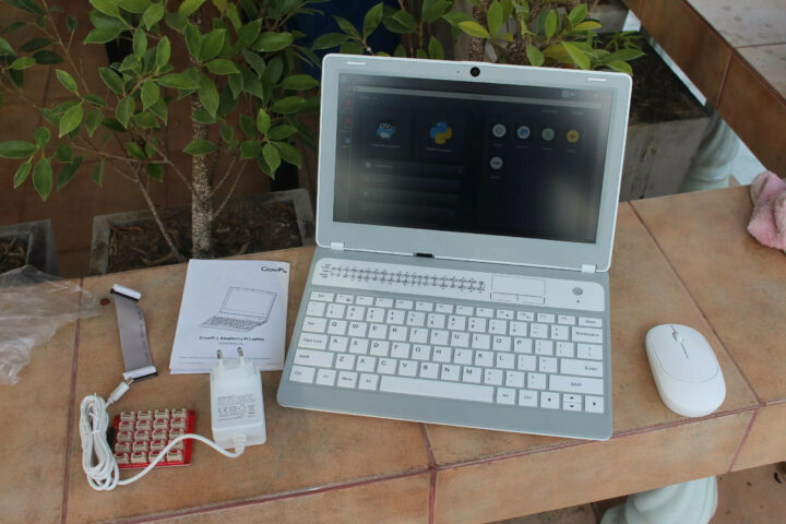รีวิว-CrowPi-L-Raspberry-Pi-Education-Laptop