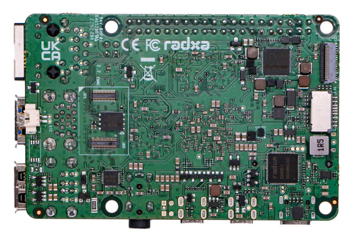 Raspberry Pi 4 Clone with eMMC flash module