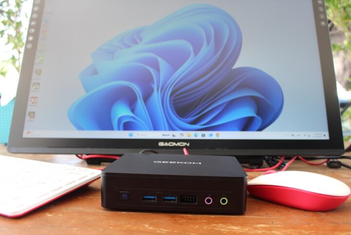 GEEKOM Mini Air12 Lite mini PC review performance test windows 11