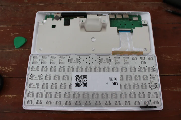 Raspberry Pi 500 teardown