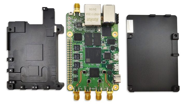 SignalSDR PCB and enclosure