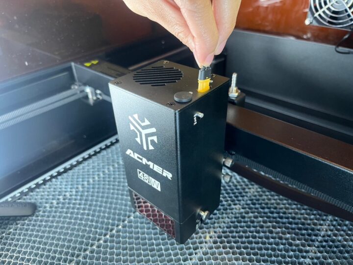 ACMER P3 48W Laser Engraver Connect the Laser Power Cord