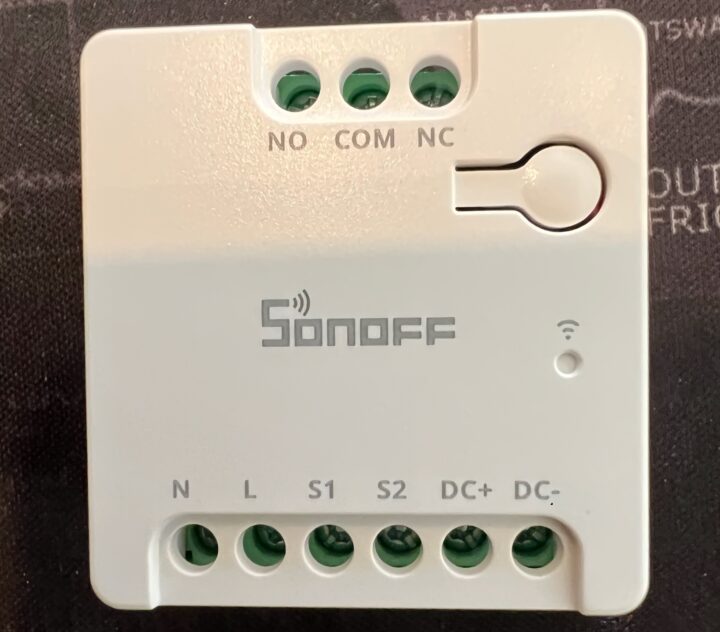 SONOFF Mini Dry WiFi Smart Switch