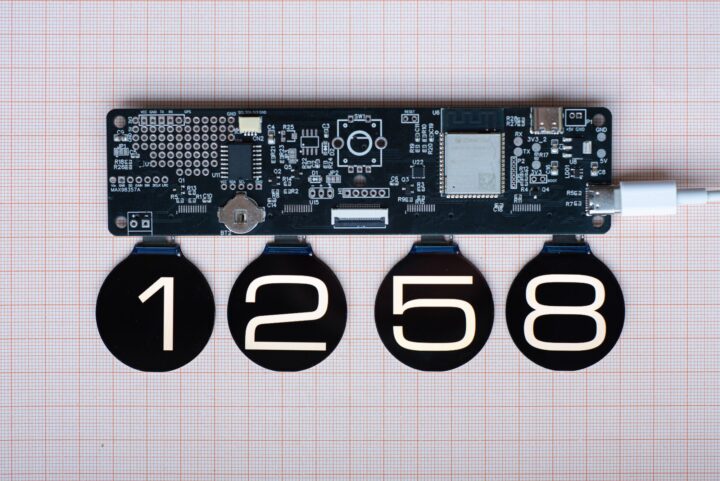 quadclock ESP32-S3 multi display clock