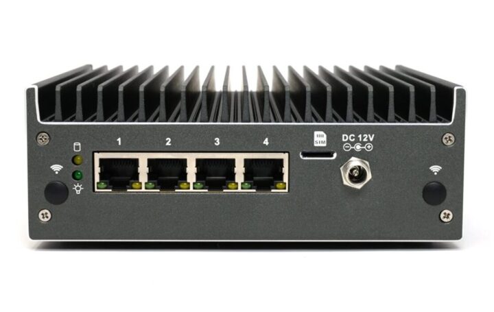Vault Pro VP2430 A compact fanless network appliance
