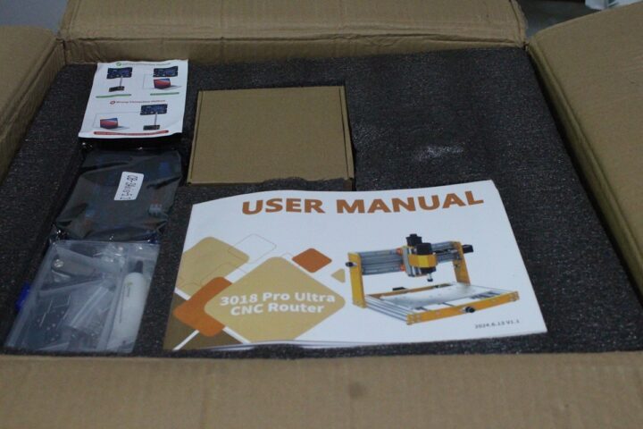 LUNYEE 3018 Pro Unboxing Manual 1