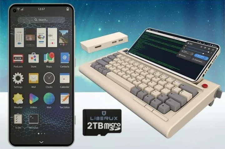 Liberux Linux Smartphone and dock Liberux Linux Smartphone and dock