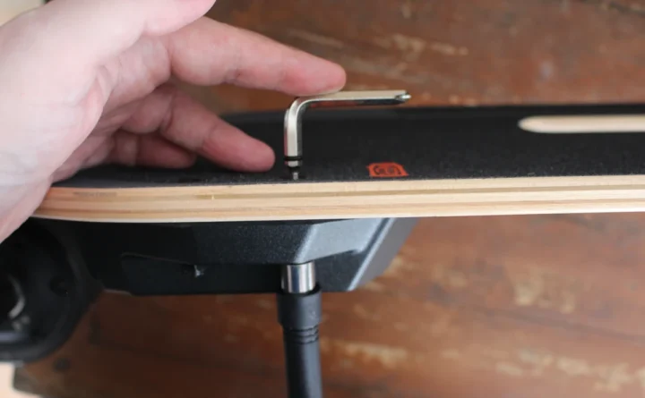 method to remove screws