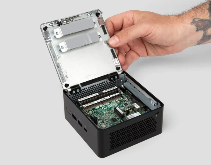 System76 Mini PC expandable SSD thermal pads