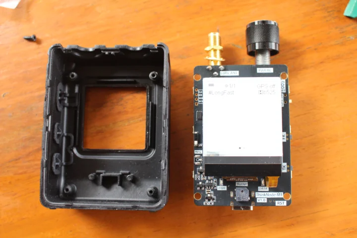 ThinkNode M1 Teardown E Ink Display Buzzer