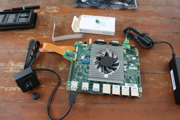 AAEON NV8600 Nano AI Raspberry Pi USB Camera Installation power supply