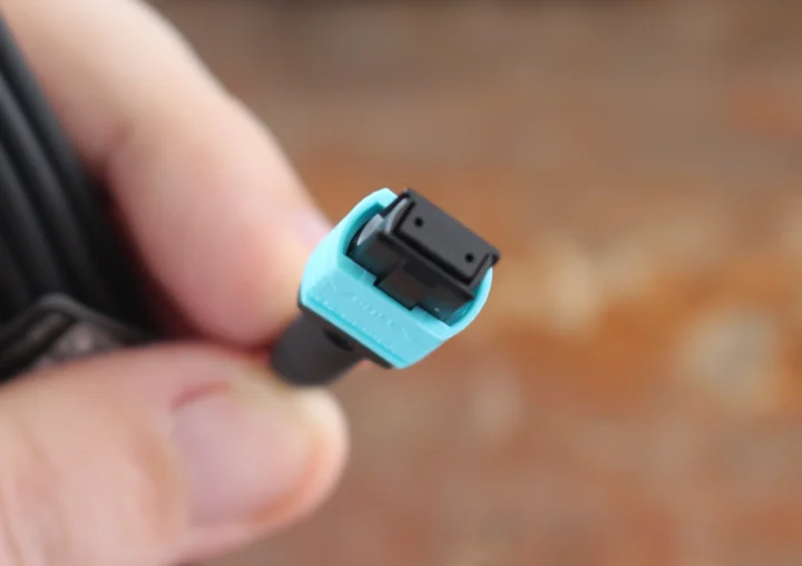 HDMI cable fiber connector