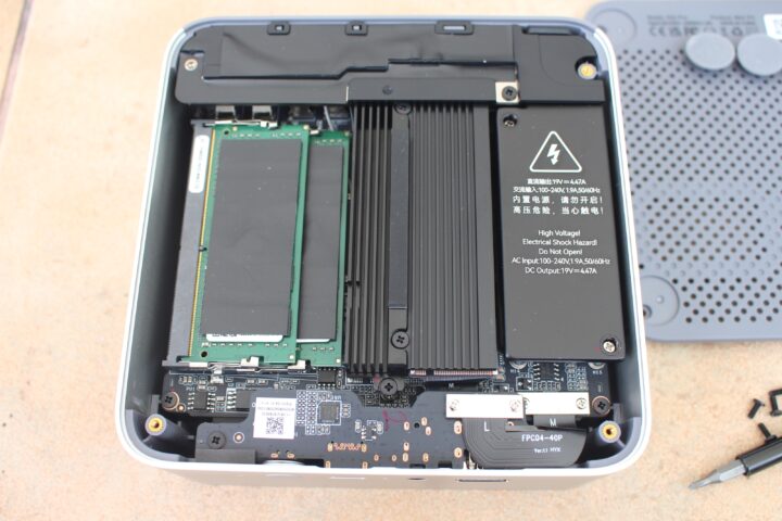 Beelink EQi13 Pro mini PC teardown