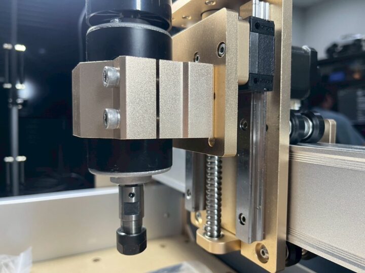 LUNYEE 4040 Pro CNC Z Axis with Spindle Mount and Ball Screw