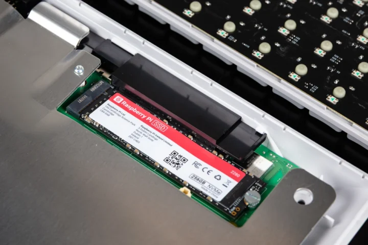 Keyboard PC NVMe SSD