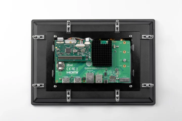 Compute Module 5 IO Board 10.1 inch display