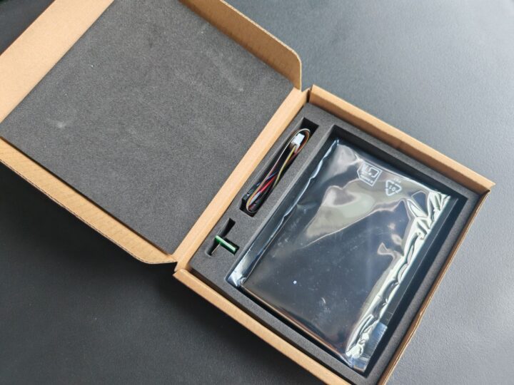 Nextion HMI Edge Series 4.3 inch unboxing Nextion HMI Edge Series 4.3 inch unboxing