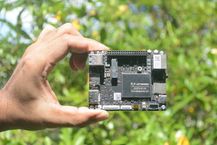 LattePanda IOTA LattePanda IOTA