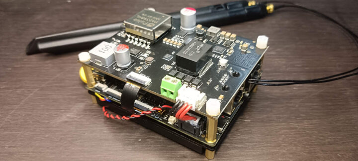 การติดตั้ง 51W PoE Expansion Board การติดตั้ง 51W PoE Expansion Board