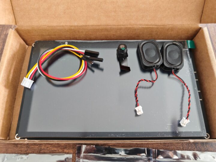 CrowPanel Advanced 7inch ESP32-P4 HMI AI Display unboxing 