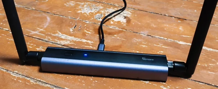 Dongle M TCP Connection indicator blue