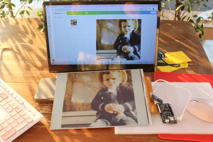 EE02 SenseCraft HMI add image