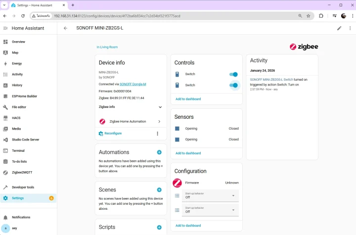SONOFF Dongle M with MINI ZB2GS L switch on