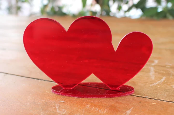 Acrylic line cutting