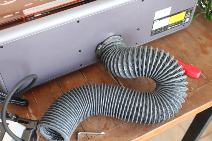 Install the exhaust pipe