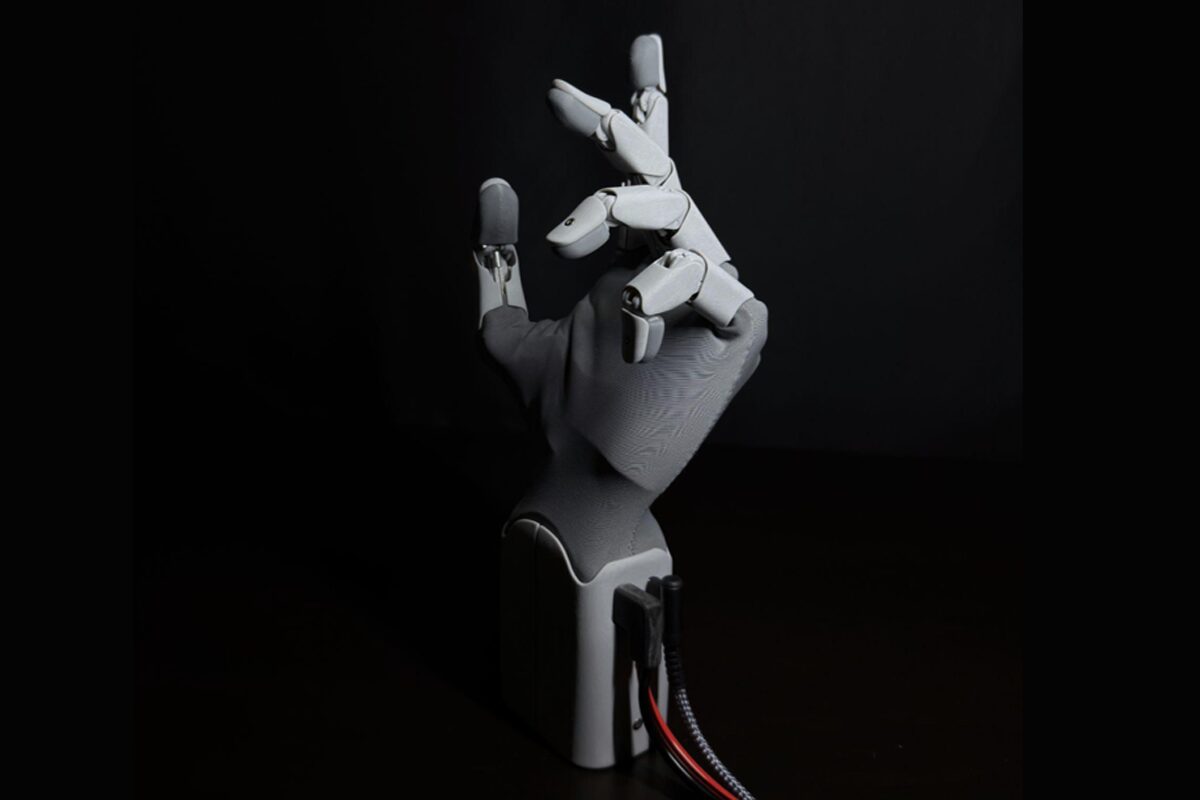 Gesture HW1 — A 10 DOF Robotic Hand and Wrist