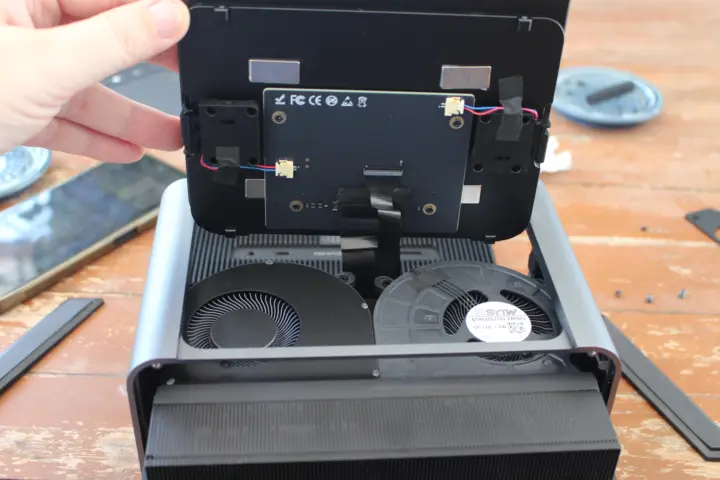 KHadas Mind Graphics 2 magnets speakers NVIDIA RTX 5060 Ti GPU