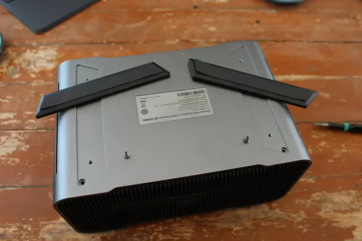 Khadas Mind Graphics 2 rubber pads removal