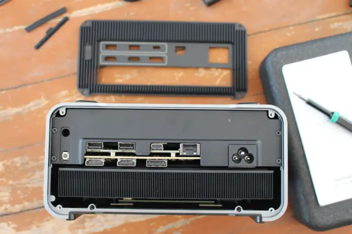 Mind Graphics 2 teardown rear panel