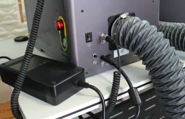 Connect the power supply, exhaust pipe Connect the power supply, exhaust pipe