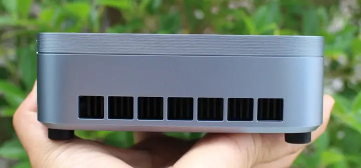 dual side air outlets
