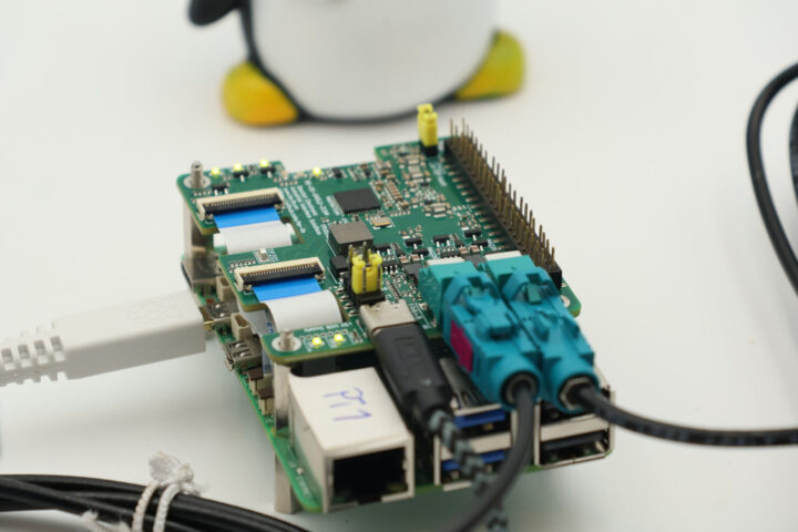 Dual GMSL2 Camera HAT connected to Raspberry Pi 5