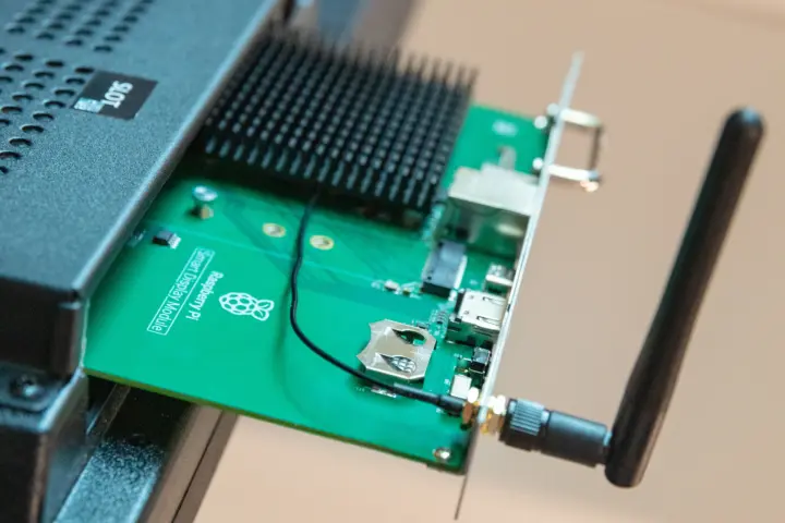 Raspberry Pi Smart Display Module insertion SDM display